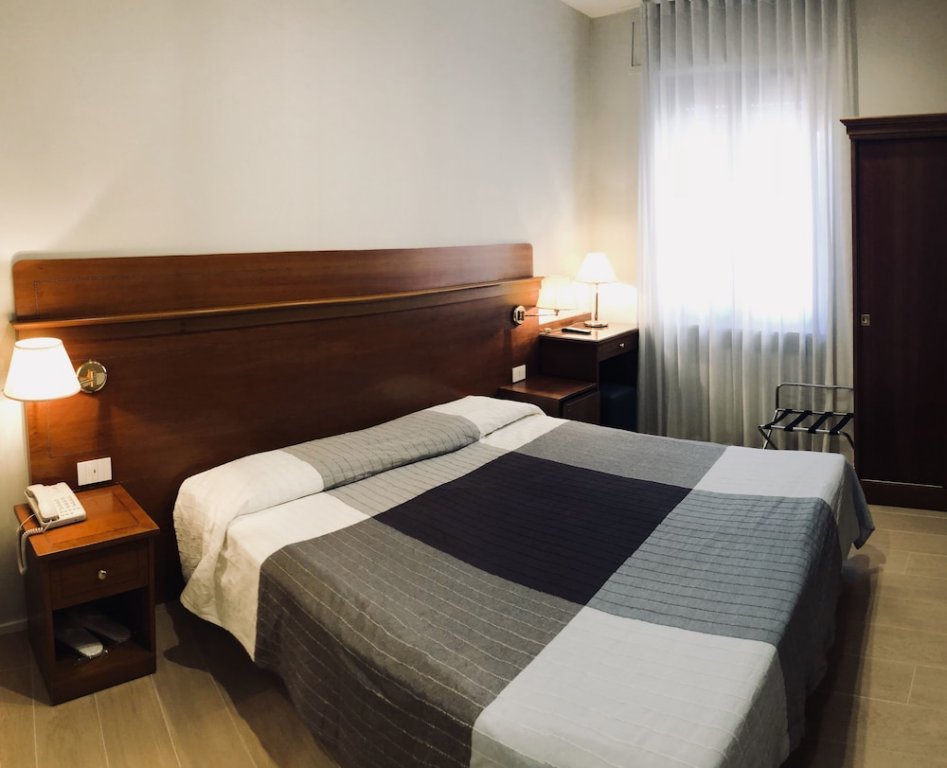 Фото Hotel Excelsior