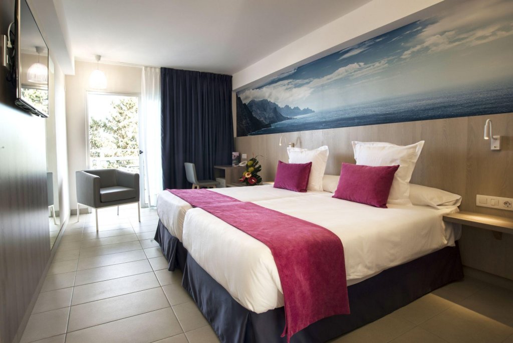 Фото отеля 3