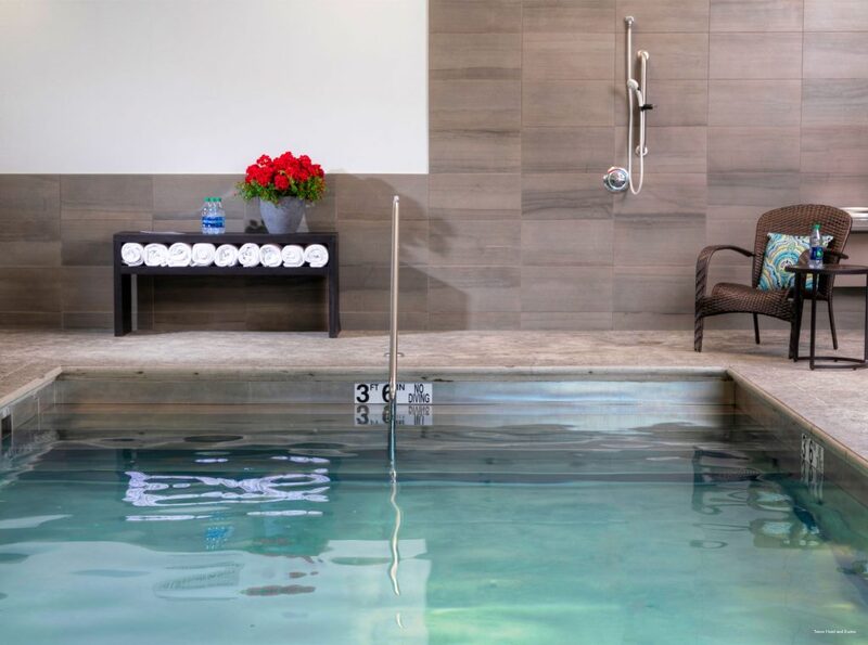 Фото Totem Hotel and Suites