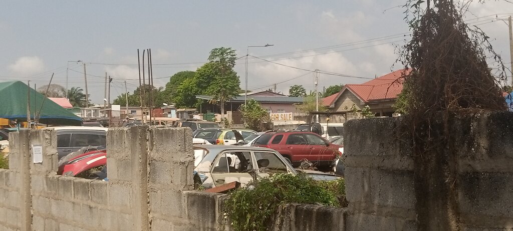 Car dealership Autocoat Garage, Accra, photo