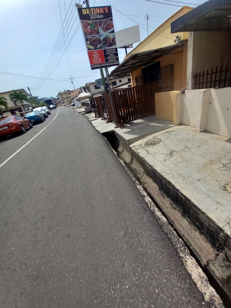 Restaurant De-Tina's Kitchen, Accra, photo