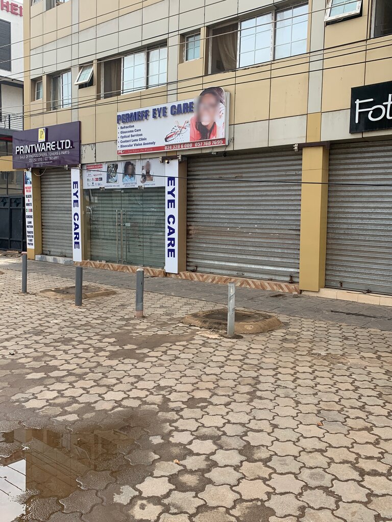 Opticial store Permeff Eye Care, Accra, photo