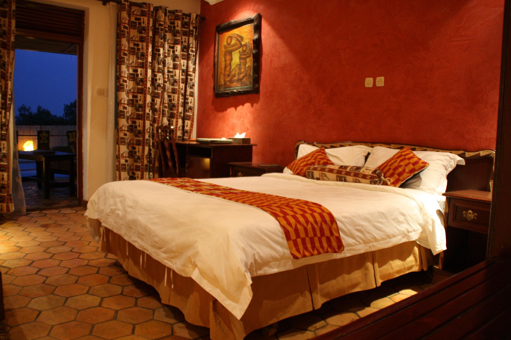 Фото Inside Afrika Boutique Hotel