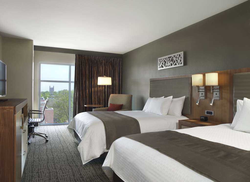 Фото The Broadway Columbia - a DoubleTree by Hilton