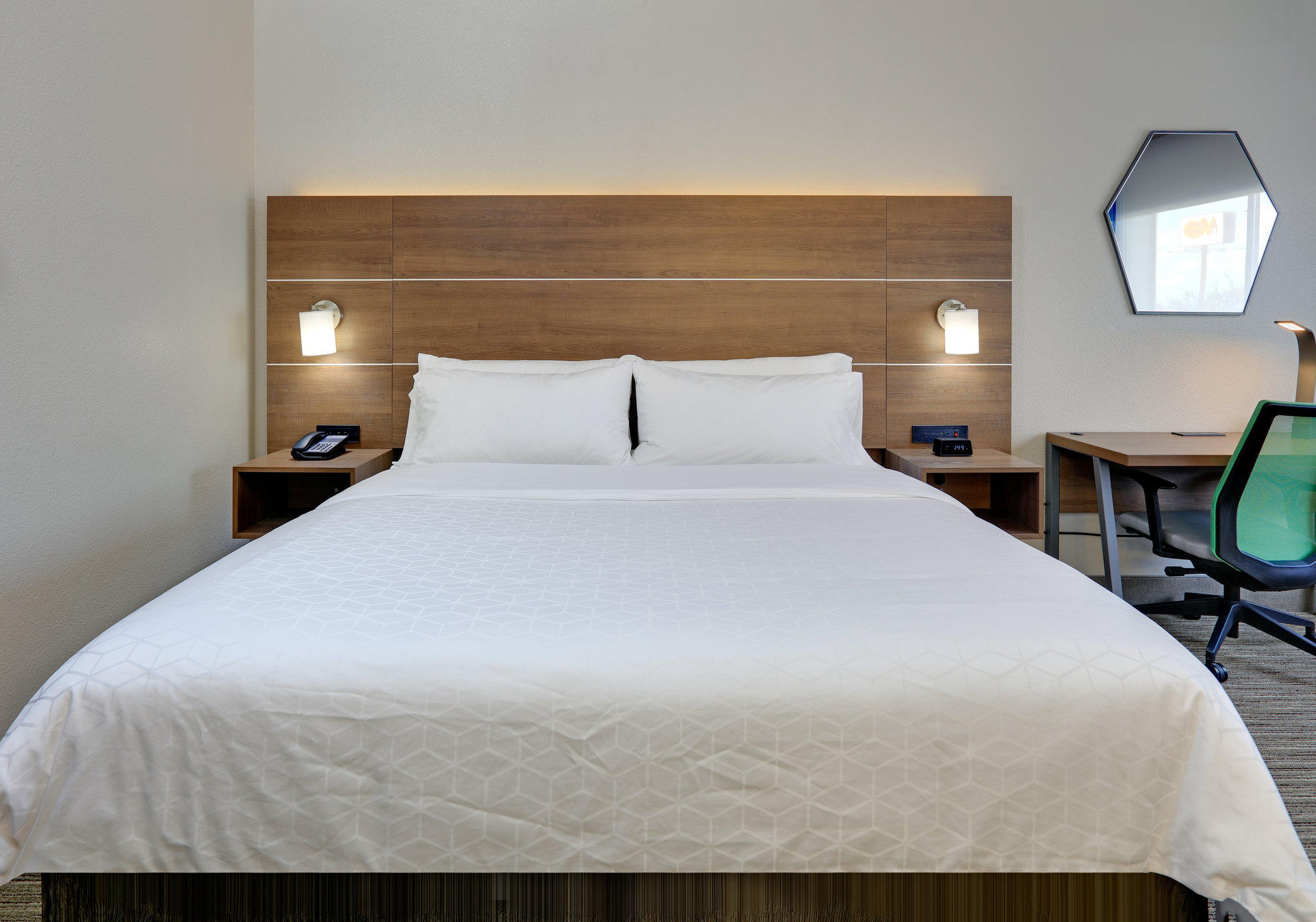 Фото Holiday Inn Express & Suites Austin Round Rock, an Ihg Hotel