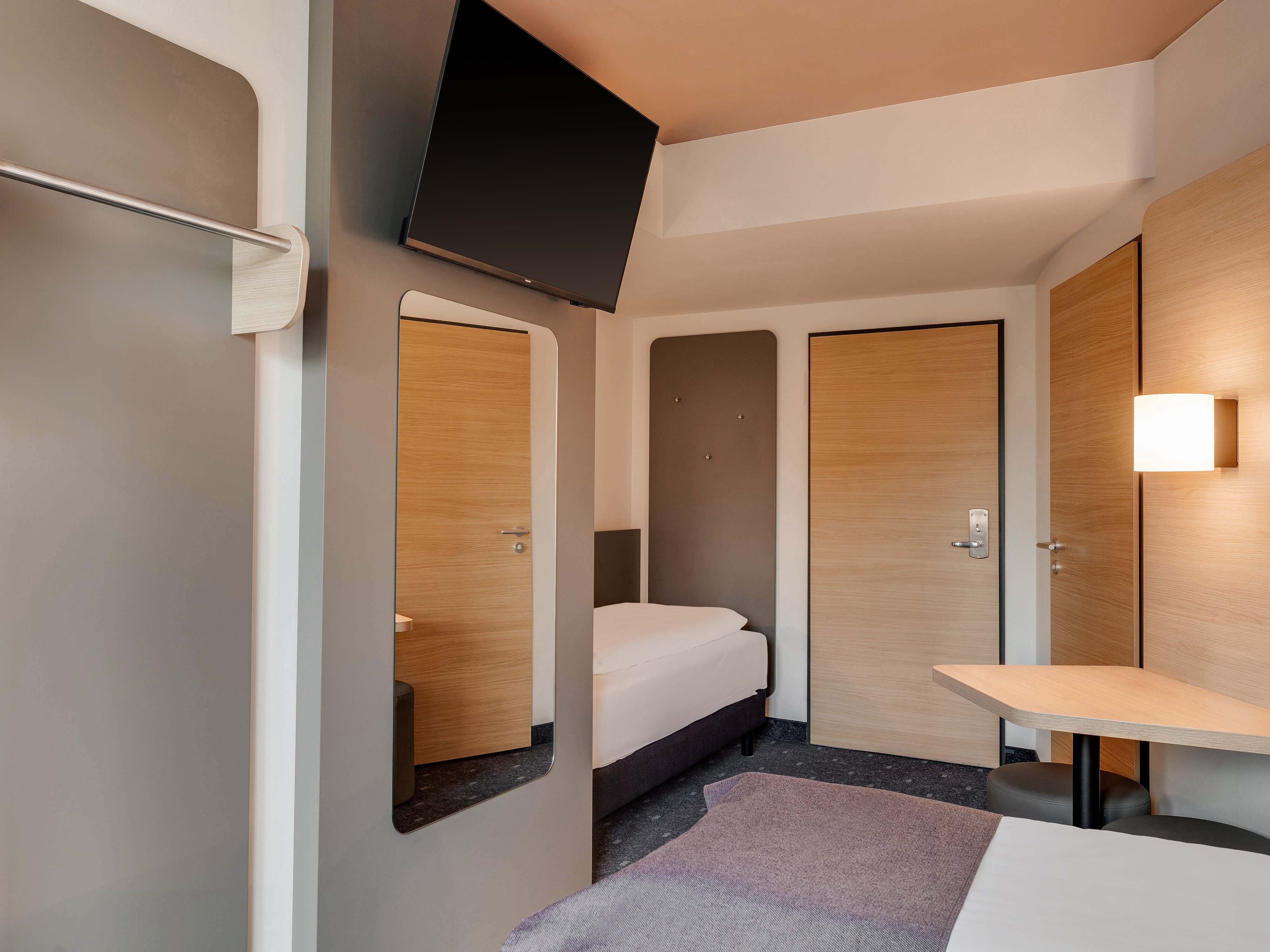 Фото B&b Hotel Oldenburg