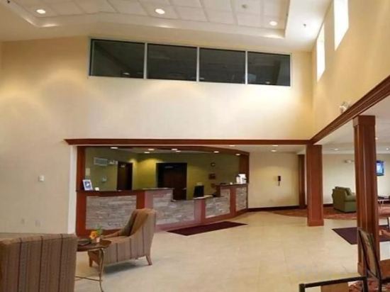 Фото Comfort Inn & Suites