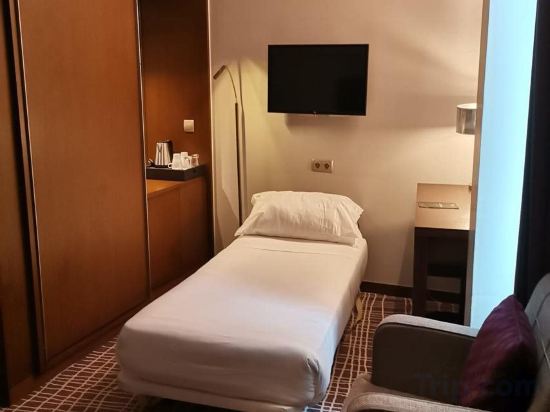 Фото Neya Lisboa Hotel