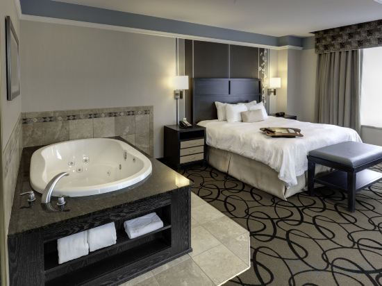 Фото Hampton Inn & Suites Buffalo Downtown