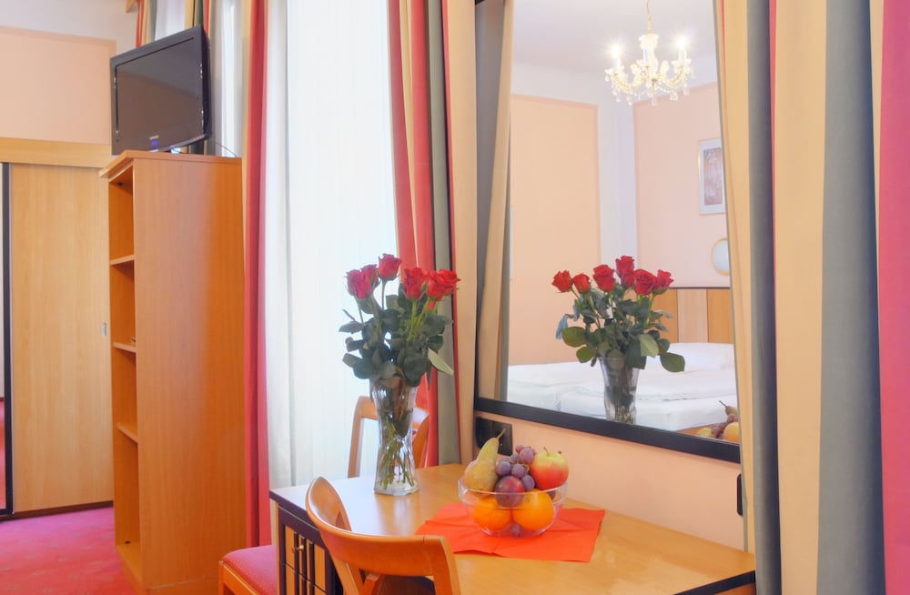 Фото Garten - & Kunsthotels Gabriel