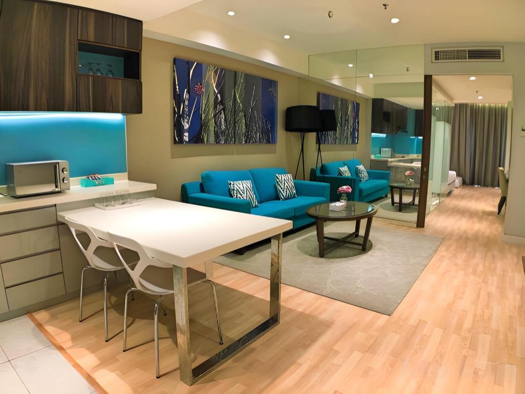 Фото Greystone D' Majestic Place