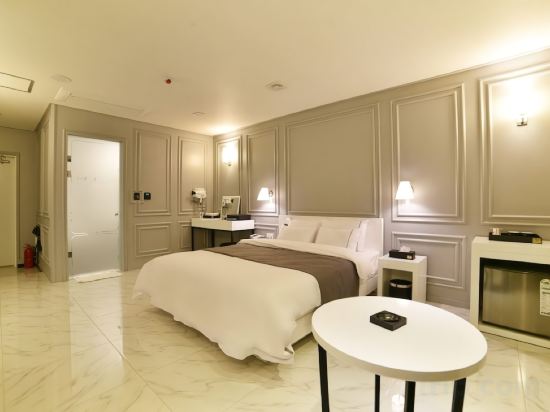 Фото Yeosu Hotel Zava