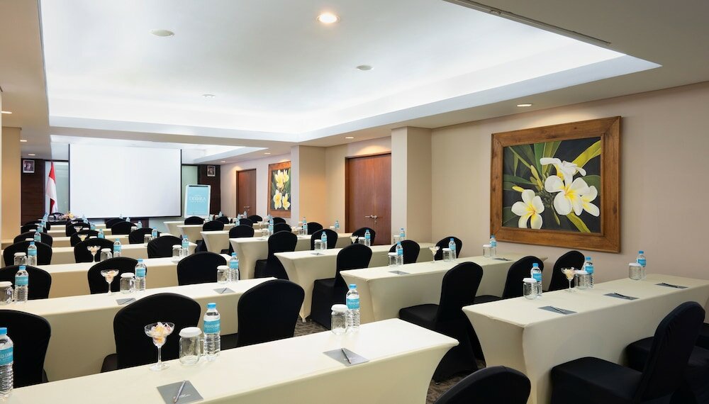 Фото Grand Ixora Kuta Resort