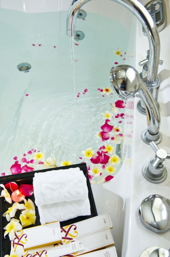 Фото Cherish Hotel