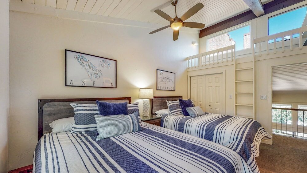 Фото Laurelwood, A Destination Residence