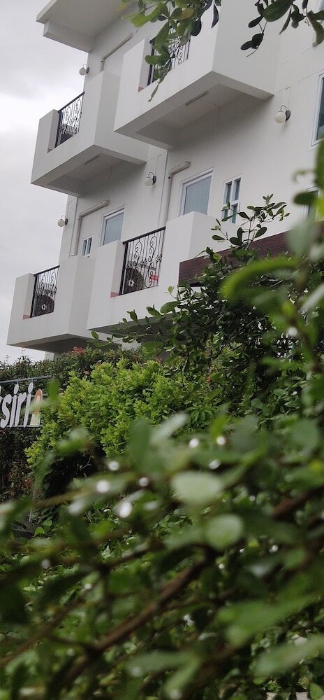 Фото Maesot Siri Hotel