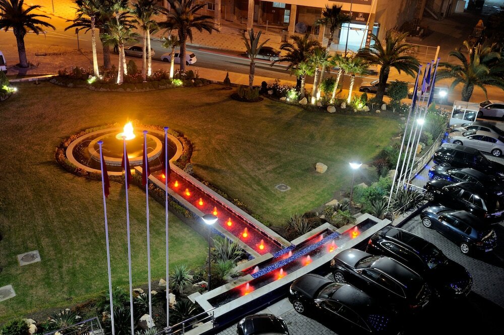Фото Hotel Royal Tulip City Center Tanger