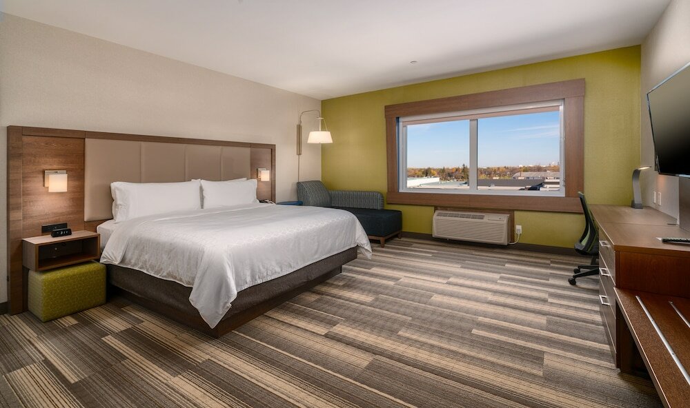 Фото Holiday Inn Express & Suites Brandon, an Ihg Hotel