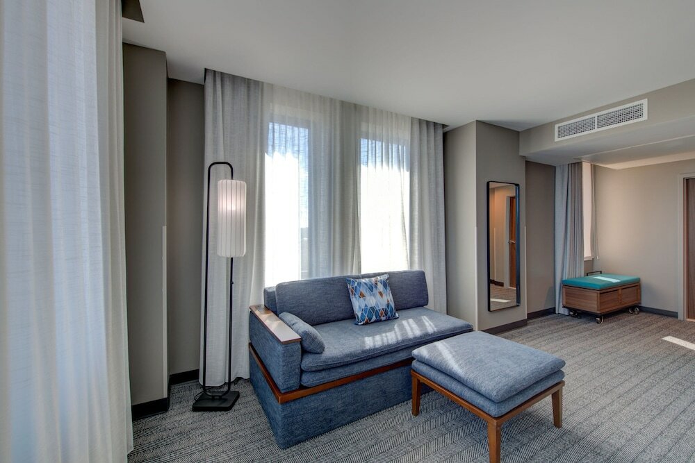 Фото Threefoot Hotel, Meridian, a Tribute Portfolio Hotel