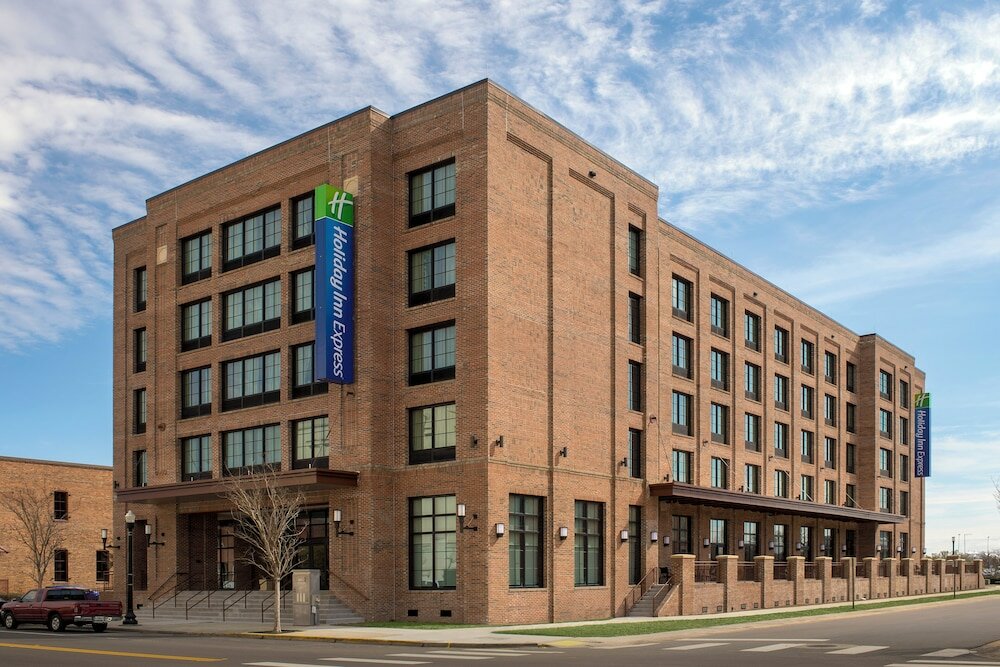 Фото Holiday Inn Express Pensacola Downtown, an Ihg Hotel