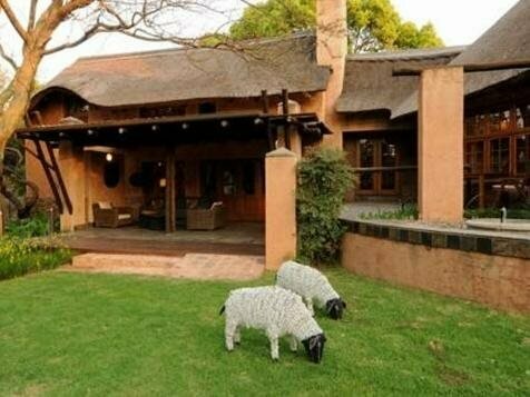 Внешний вид отеля Sherewood Lodge в Городской метрополитенской муниципалитете Тшване, фото 1