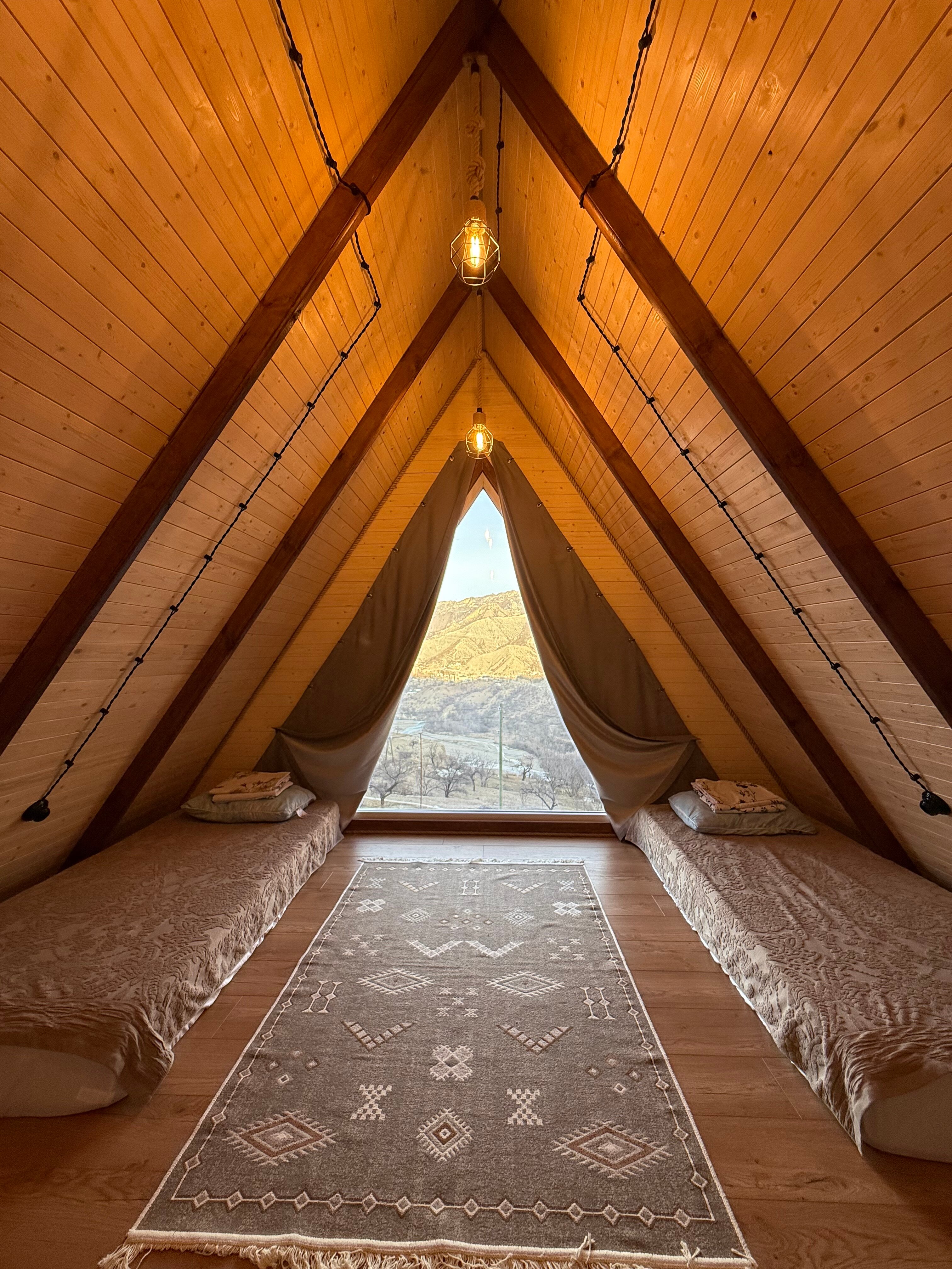 Фото A-frame Orange House