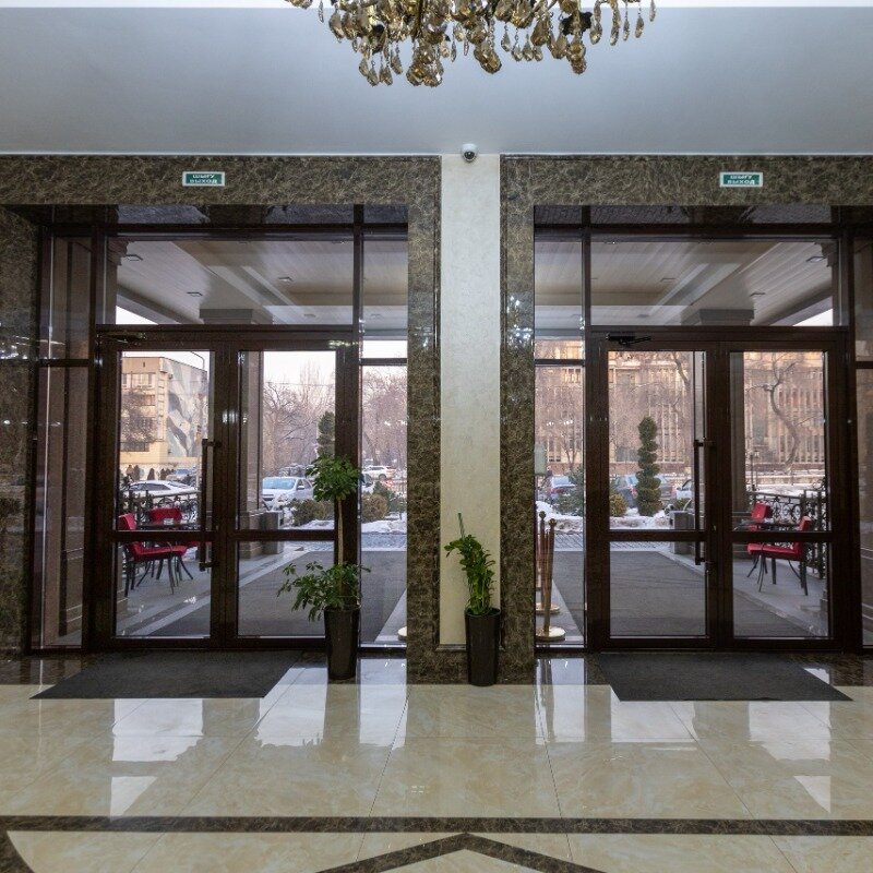 Фото Plaza Hotel