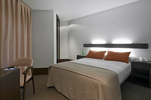 Гостиница Hotel Domus Plaza Zocodover в Толедо