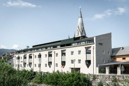 Гостиница Adler Historic Guesthouse - Re-opening June 2023 в Брессаноне