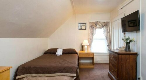 Гостиница The Farrington Inn в Нидхаме