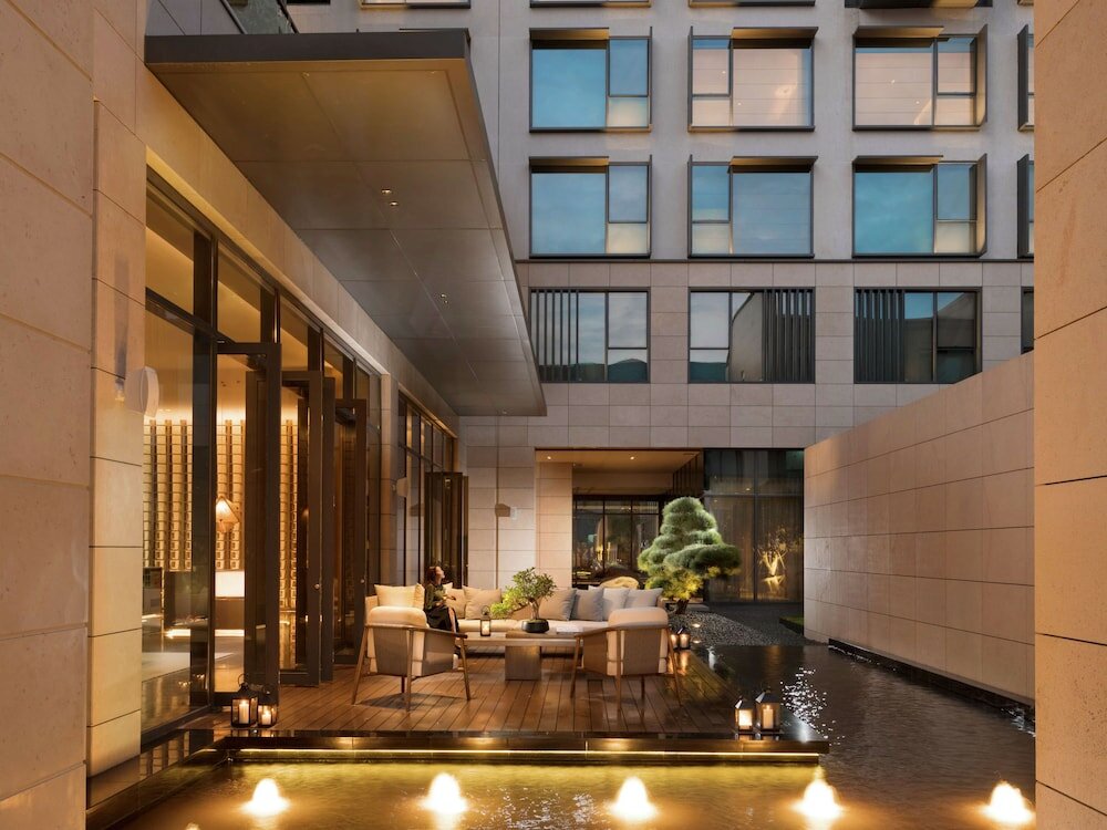 Фото Joyze Hotel Xiamen, Curio Collection by Hilton