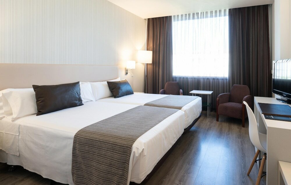 Фото Catalonia Gran Hotel Verdi