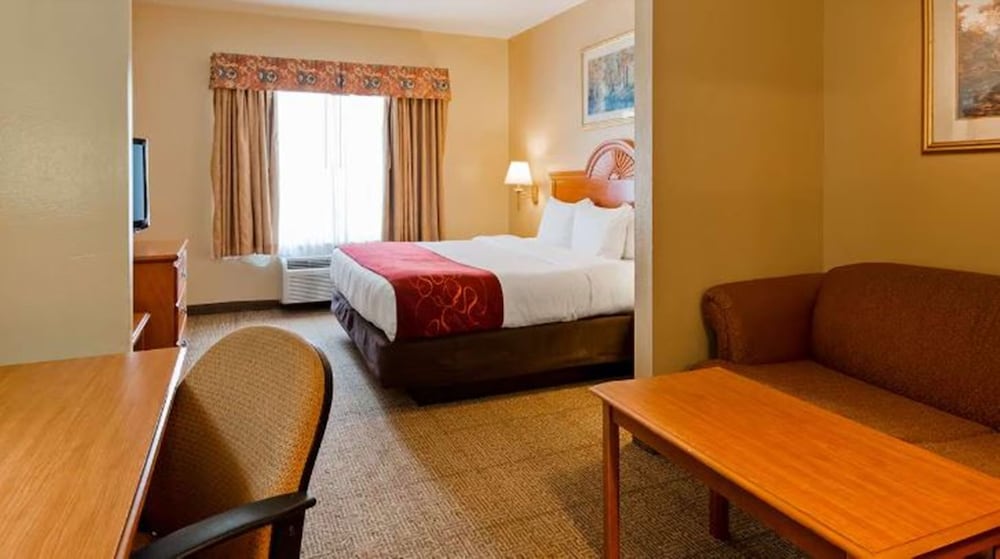 Фото SureStay Plus Hotel by Best Western Mesquite