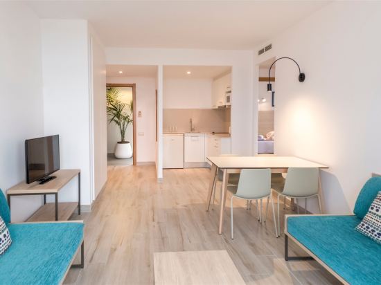 Фото Cye Holiday Centre Aparthotel