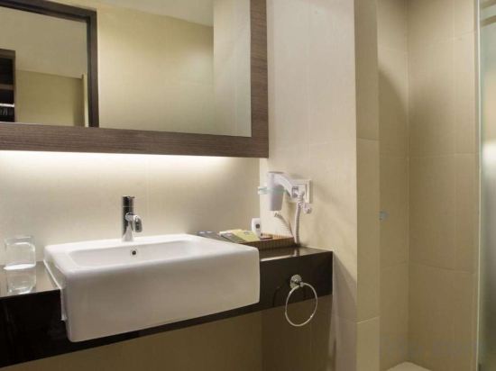 Фото Bw Kemayoran Hotel & Convention Powered by Archipelago