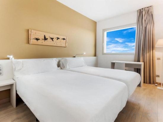 Фото B&b Hotel Viladecans