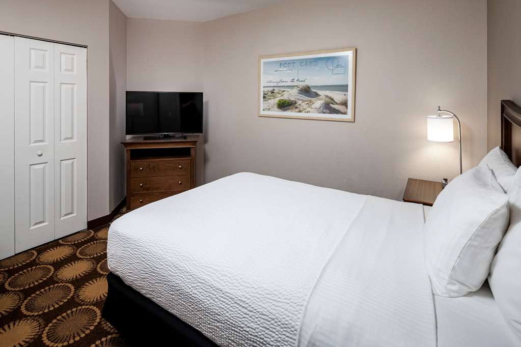 Фото Best Western New Smyrna Beach Hotel & Suites