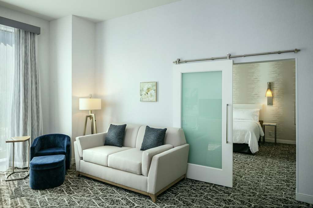 Фото Hilton Garden Inn Seattle Bellevue Downtown, Wa