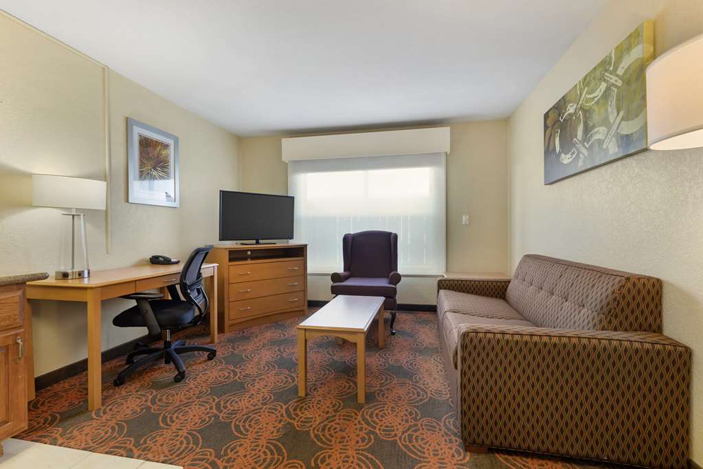 Фото Best Western Plus Waco North