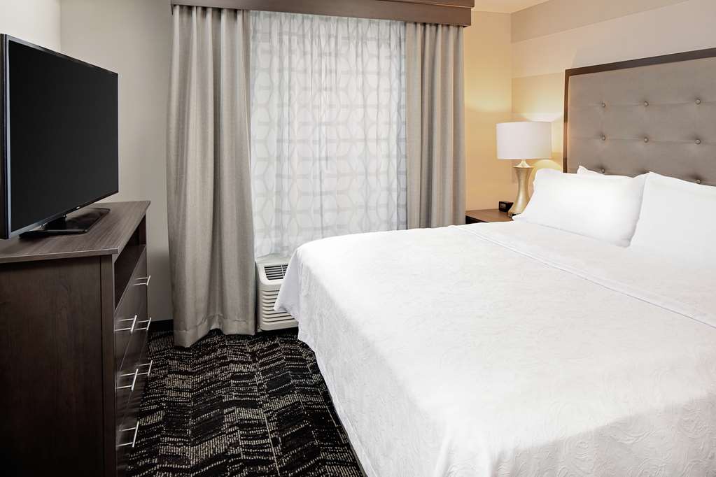 Фото Homewood Suites by Hilton Ronkonkoma