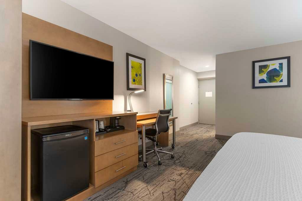 Фото Best Western Red Coach Inn