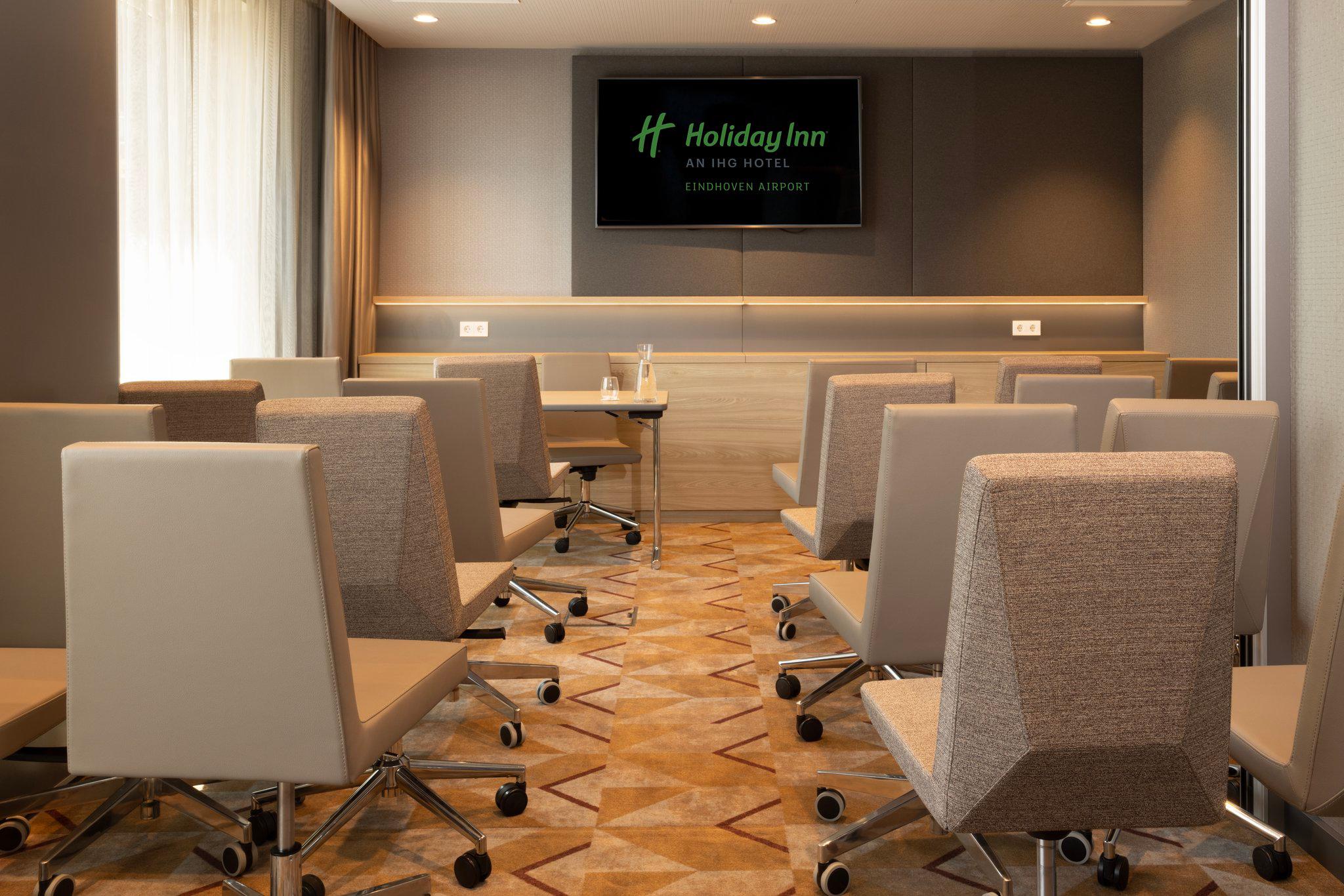 Фото Holiday Inn Eindhoven Airport