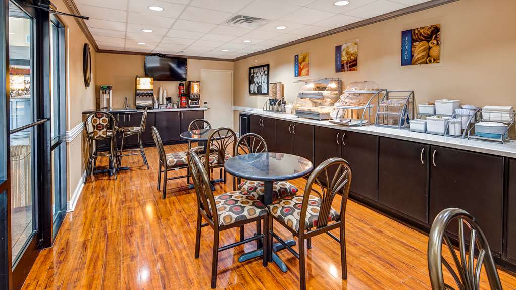 Фото SureStay Plus Hotel by Best Western Alvin