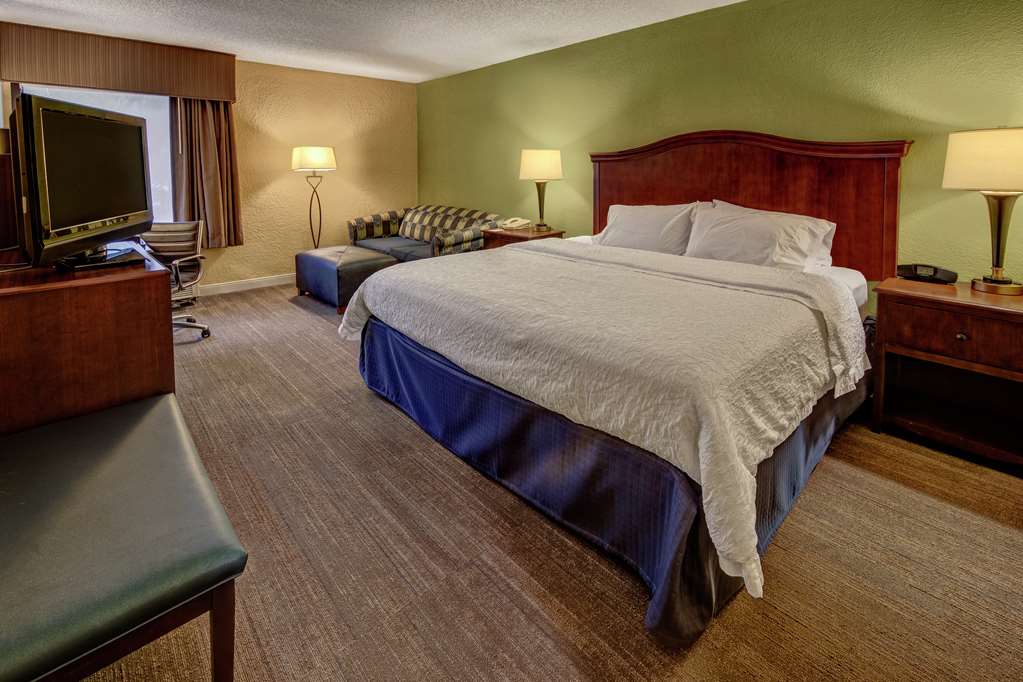 Фото Hampton Inn Raleigh Cary