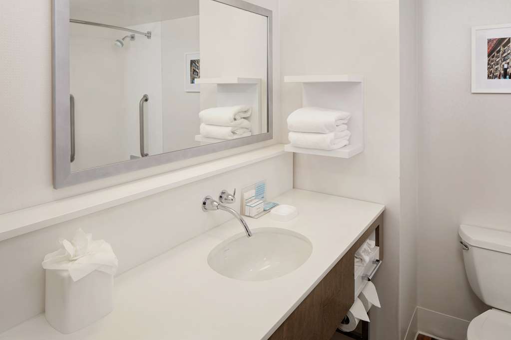 Фото Hampton Inn Louisville Downtown