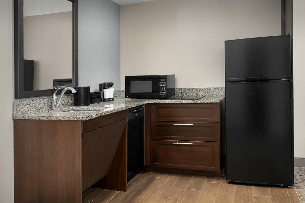 Фото Embassy Suites Springfield