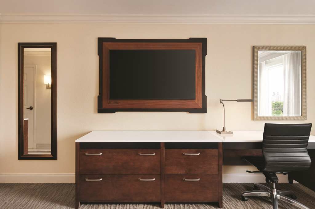 Фото Hilton Naples