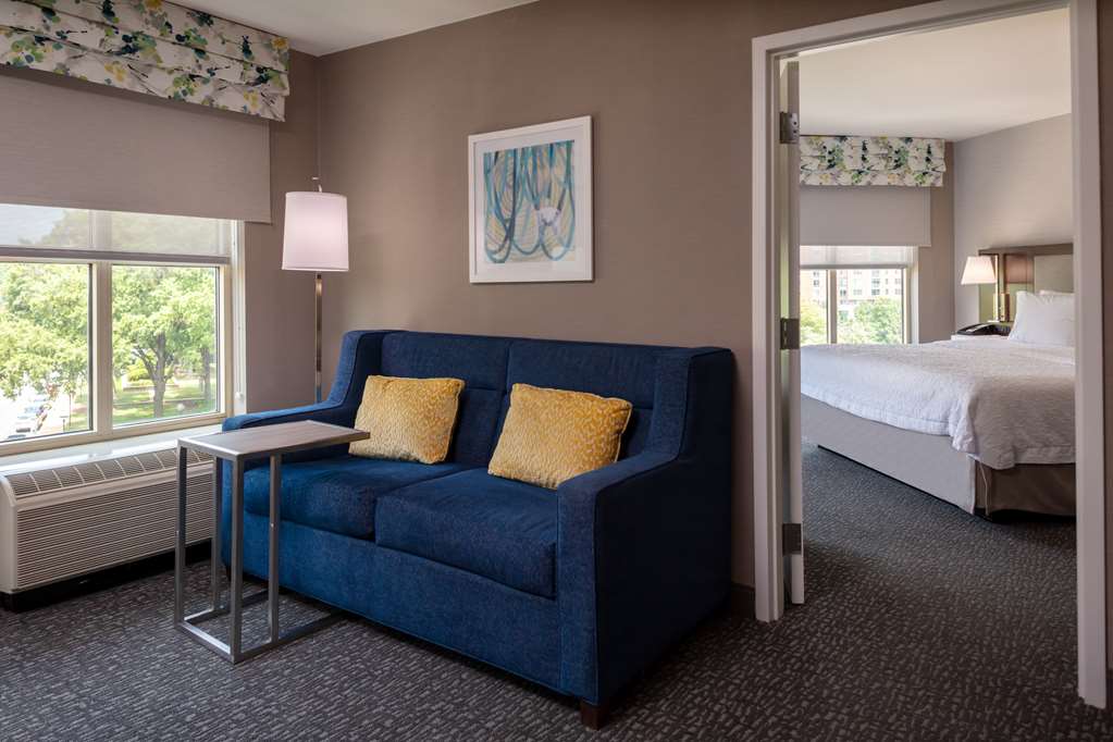 Фото Hampton Inn & Suites Arlington Crystal City Dca