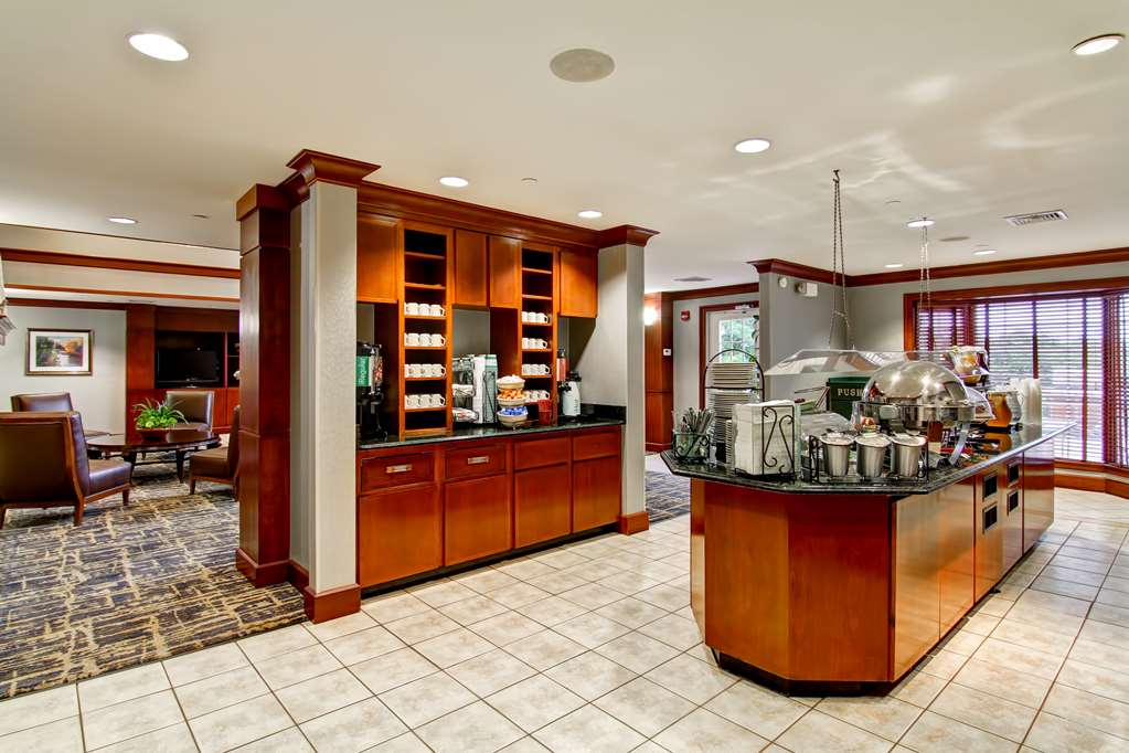 Фото Homewood Suites by Hilton Stratford