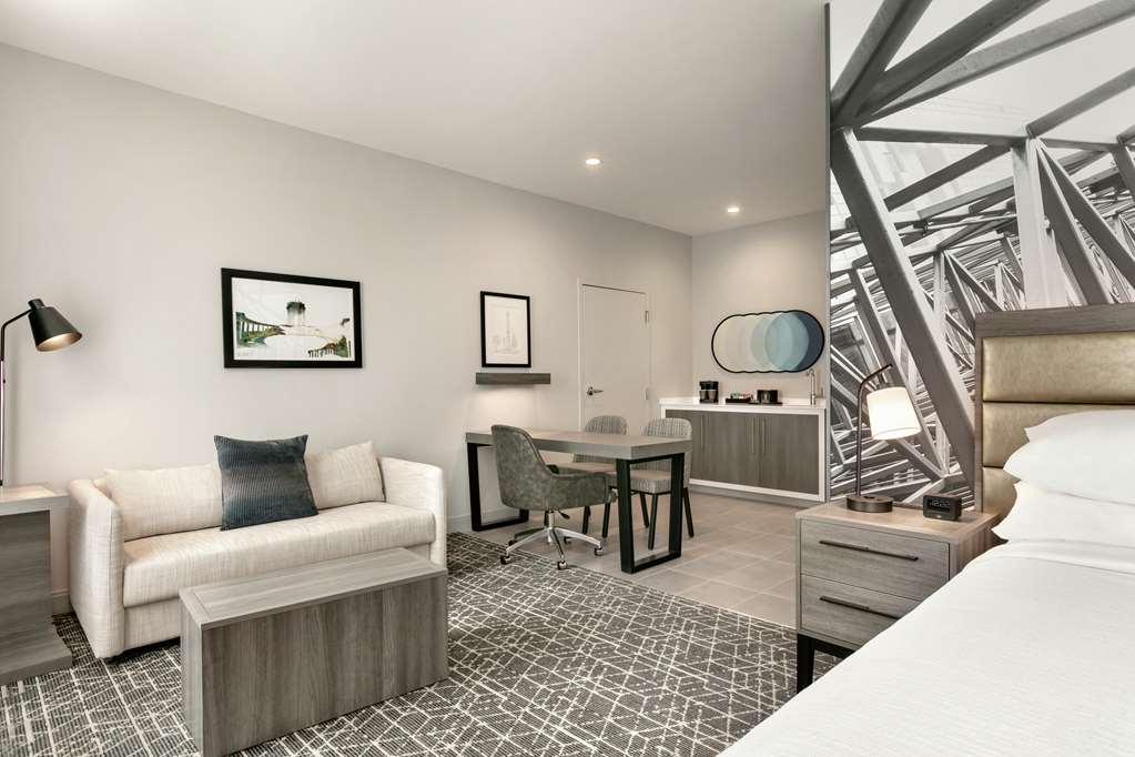 Фото Embassy Suites by Hilton Atlanta Midtown